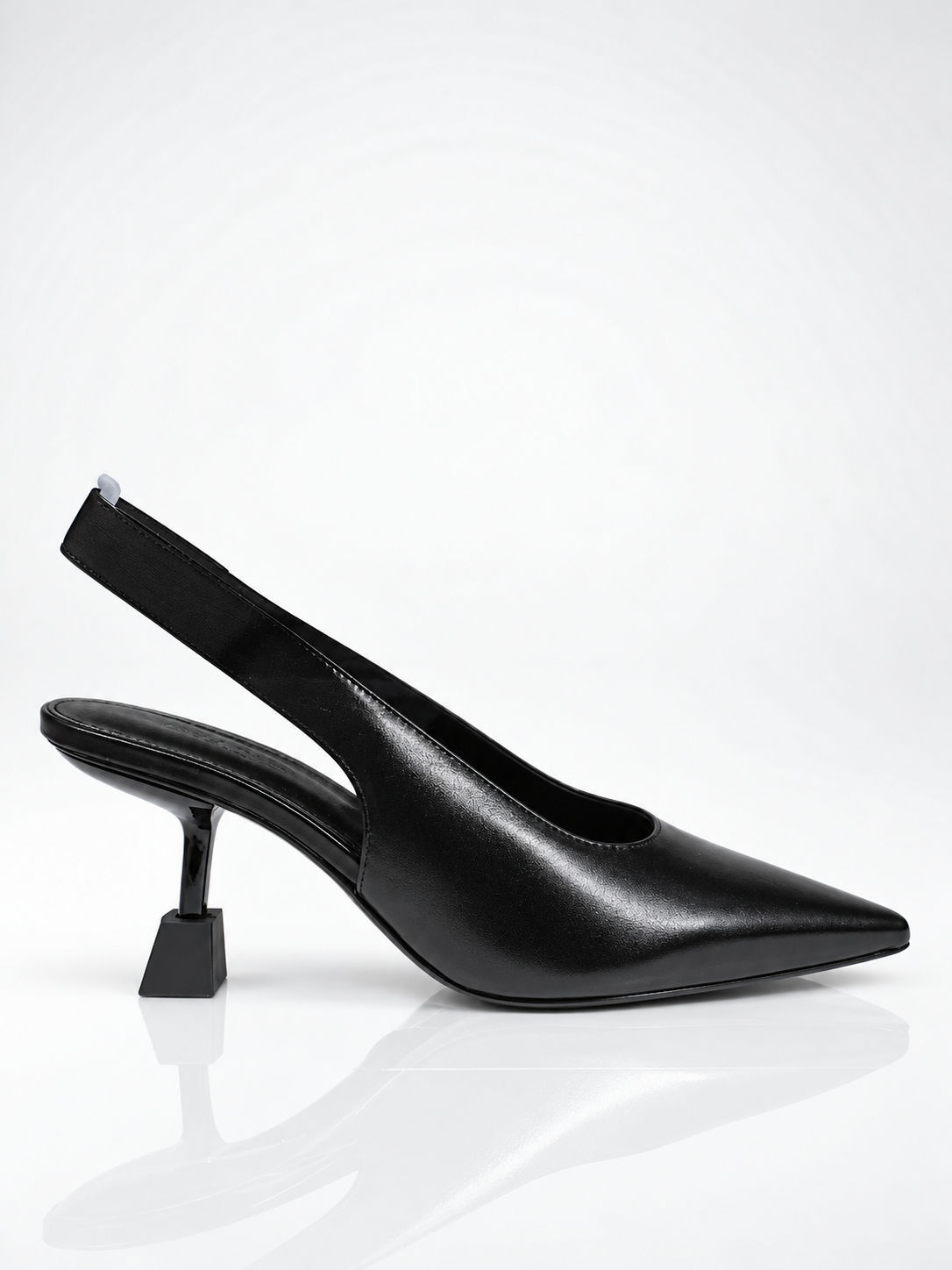 Zapatos Slingback Negros de Tacón
