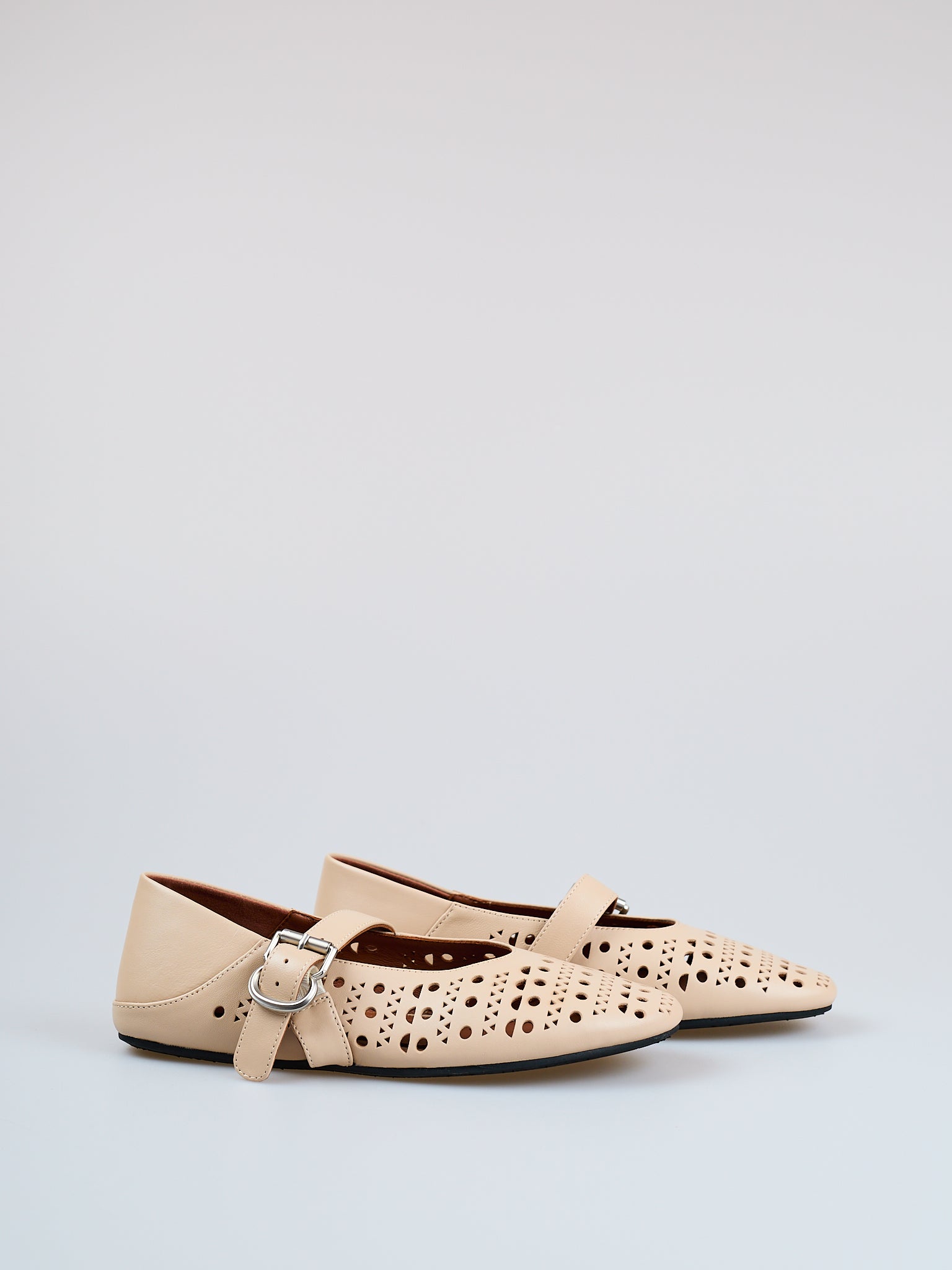 Classic Charm Leather Flats - Milk