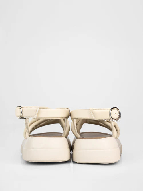 Sandalias de plataforma en color beige