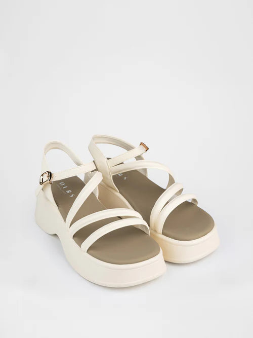 Sandalias de plataforma con tejido en color beige