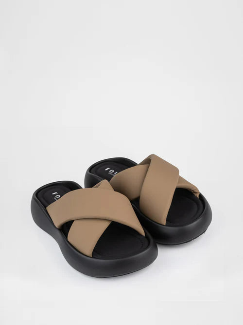 Chanclas Sabo en color caqui