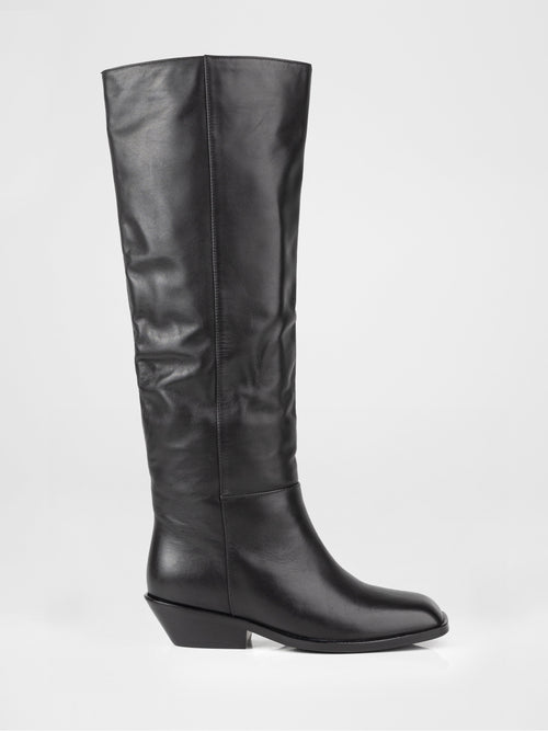 Botas altas de piel negra con forro cálido