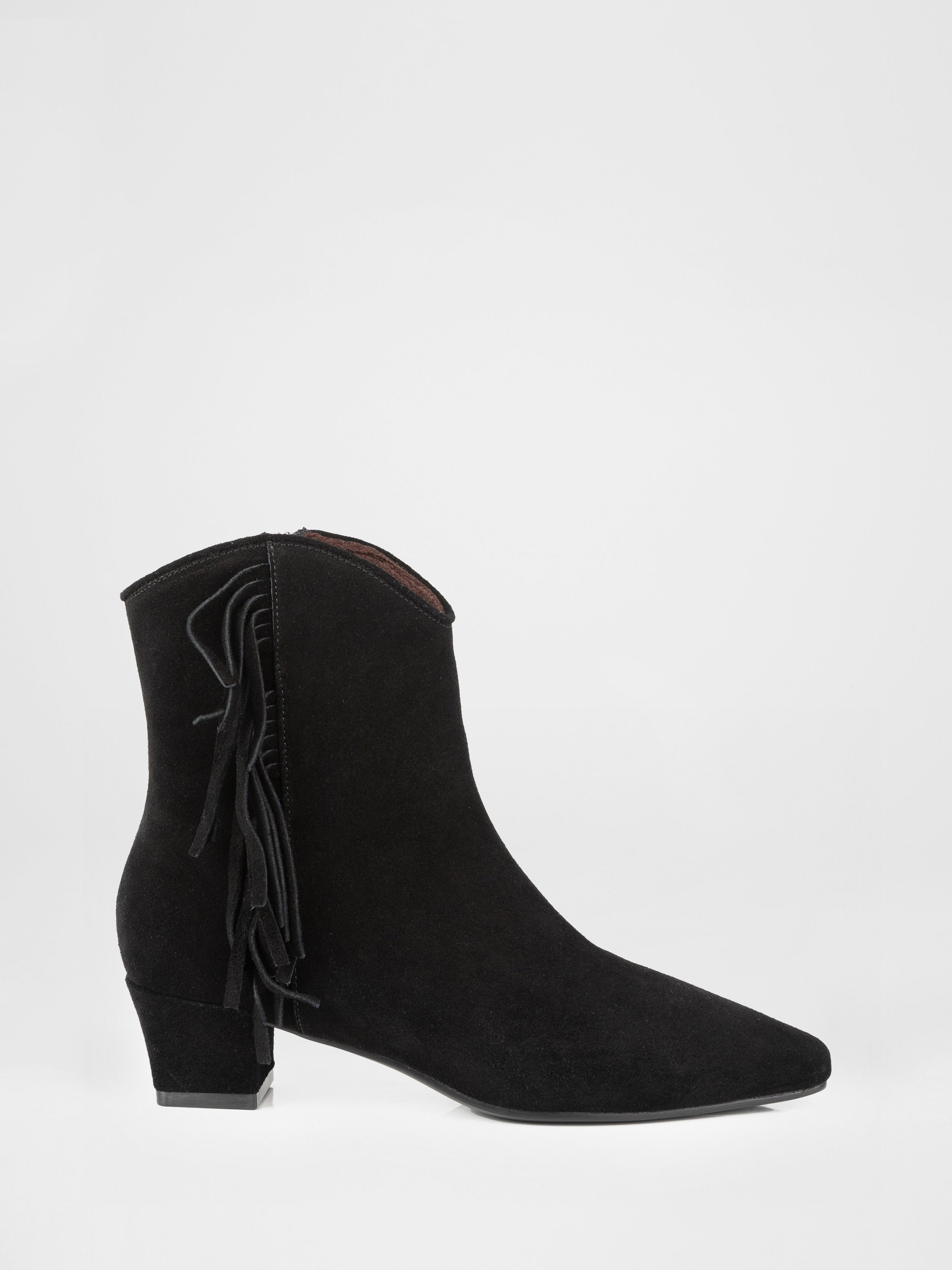 Suede ankle boots in black