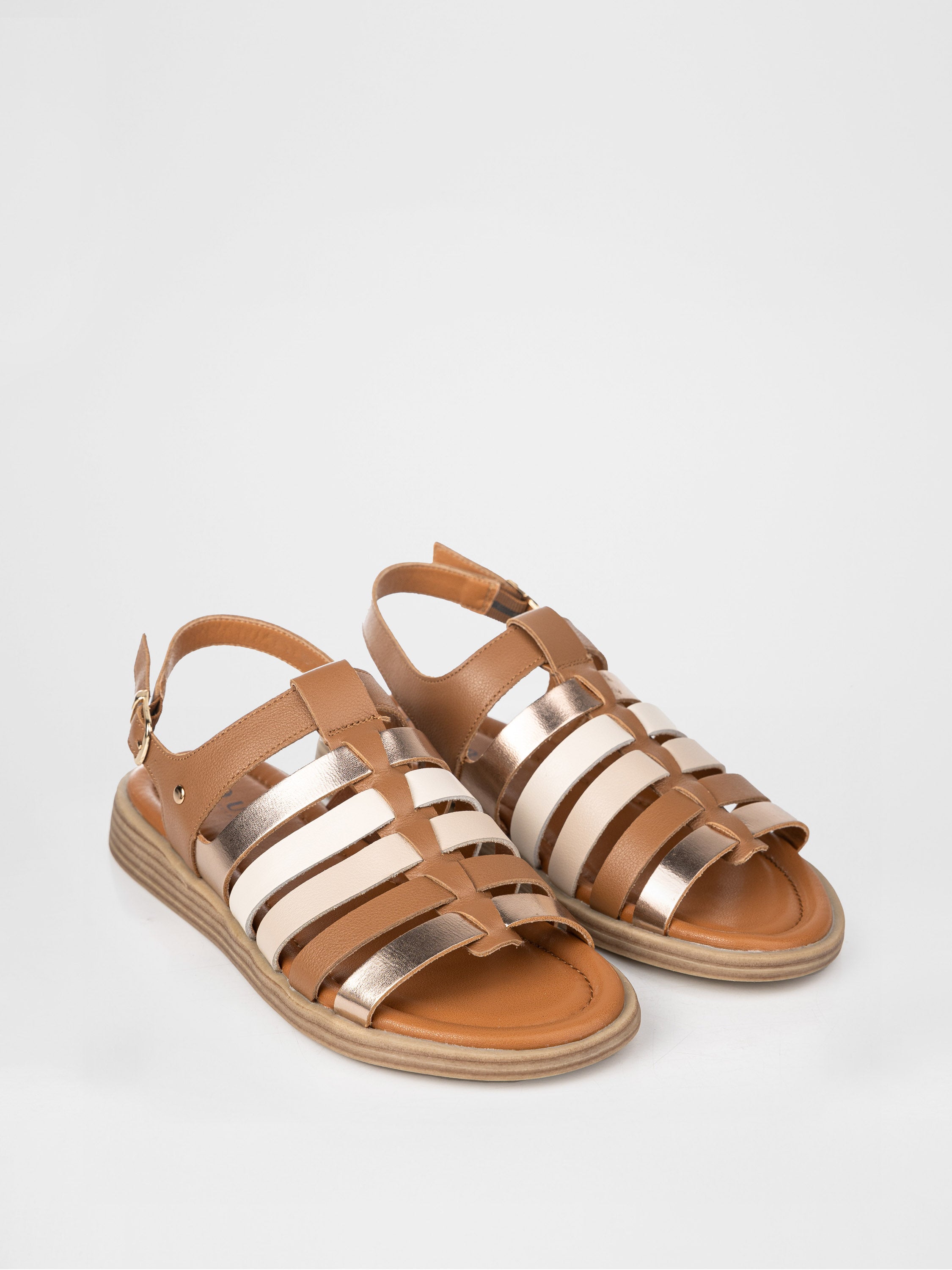 Braided sandals in brown