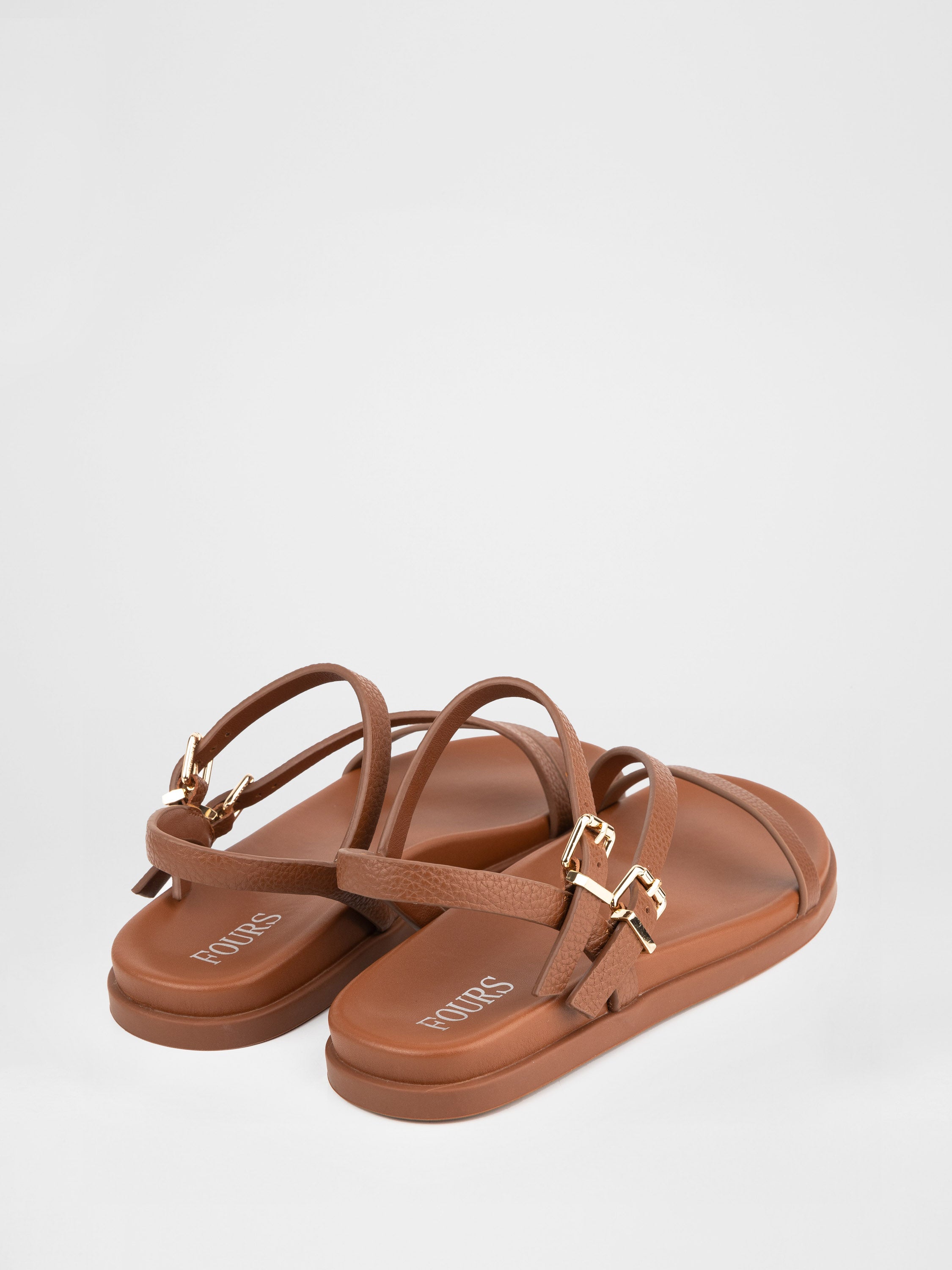 Leather sandals with thin straps