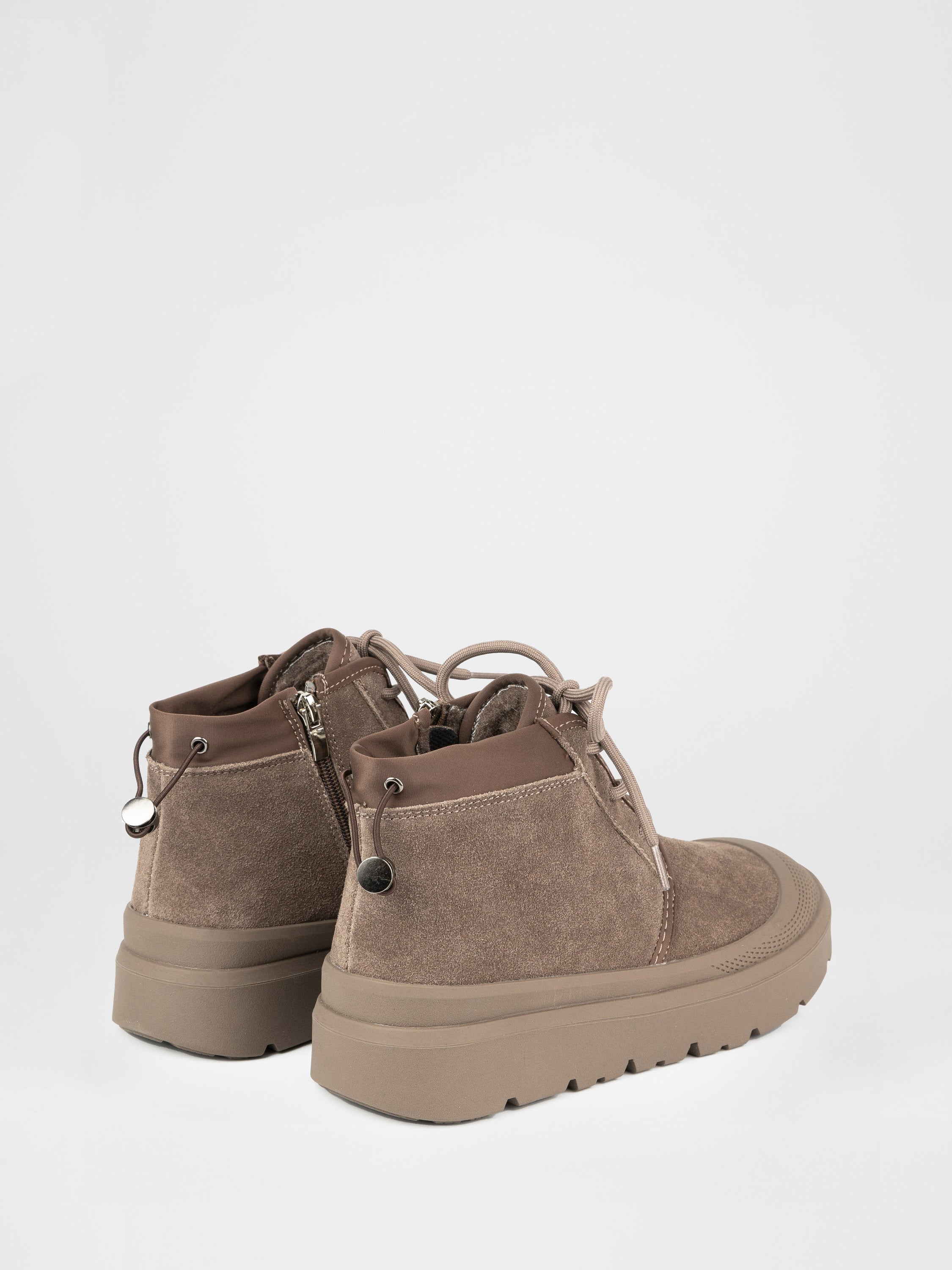 Botas de ante color beige