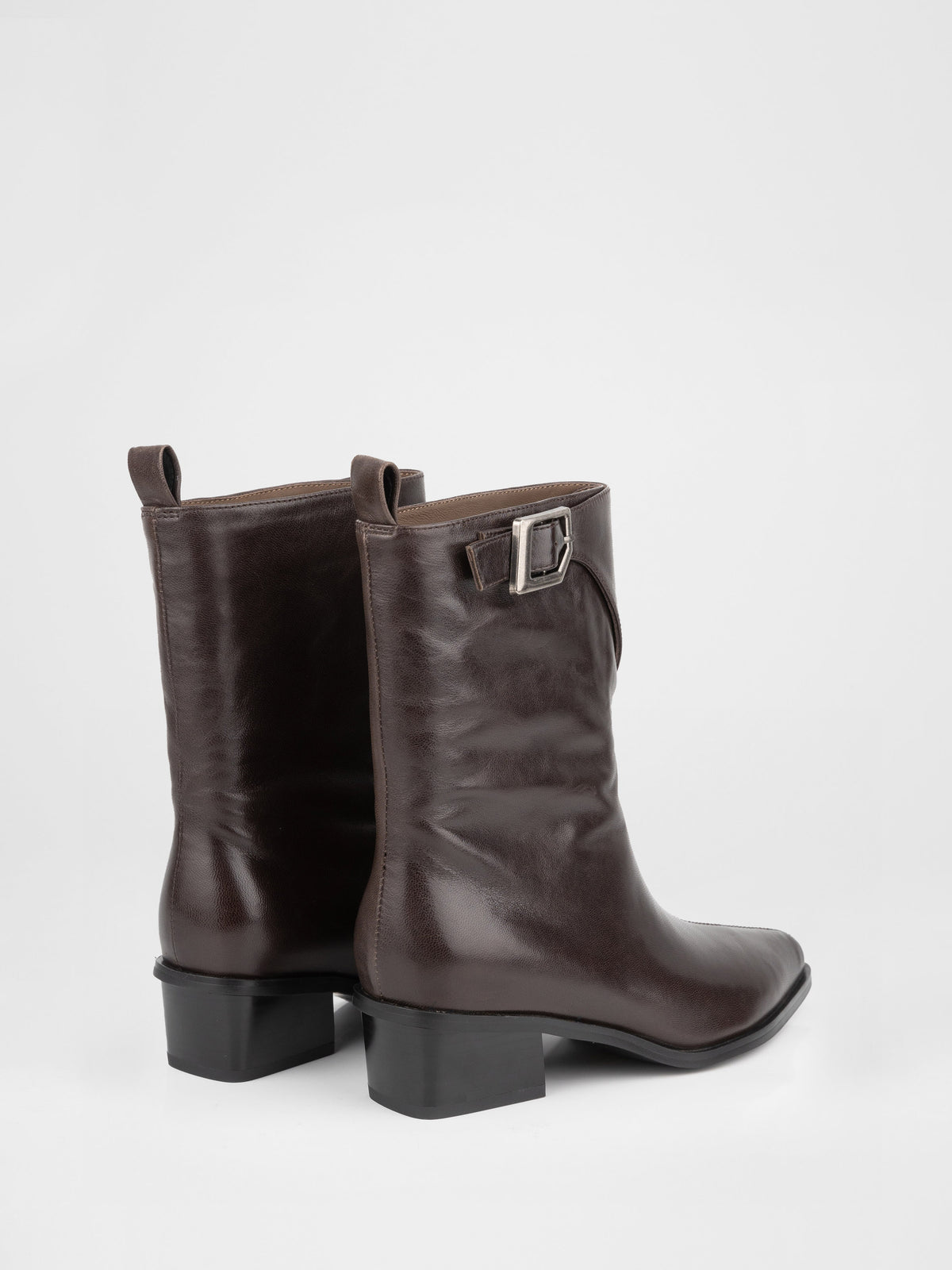 Botines de piel marrón oscuro