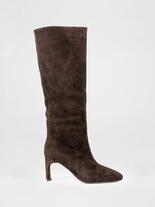 Botas de color chocolate intenso