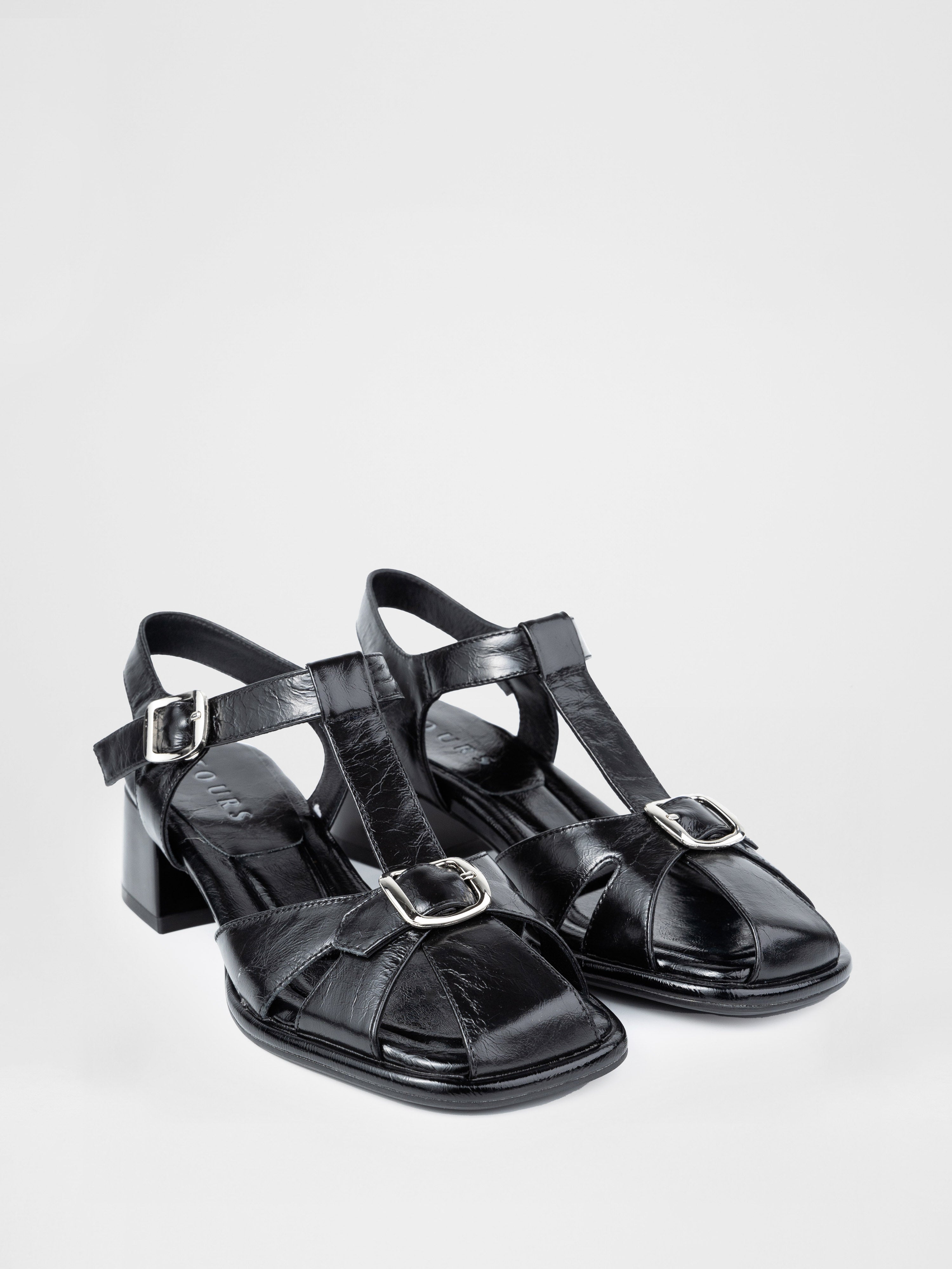 Black sandals with sturdy heels