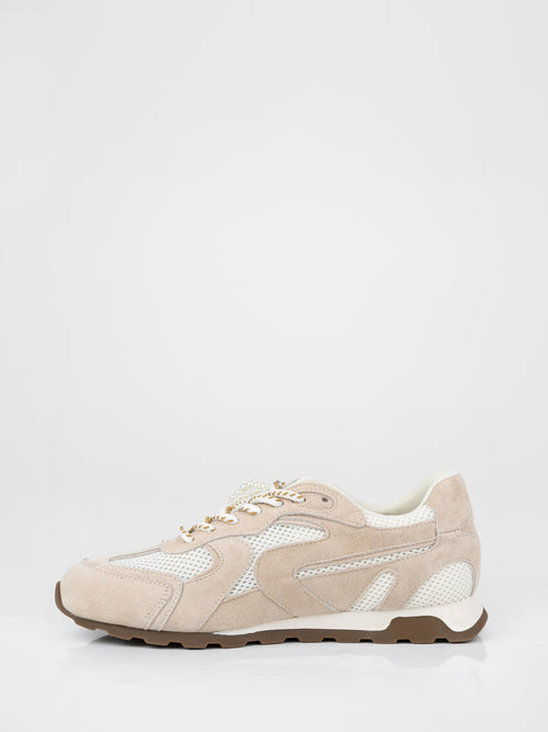 Zapatillas de ante beige con detalles en tono perla