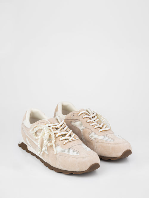 Zapatillas de ante beige con detalles en tono perla