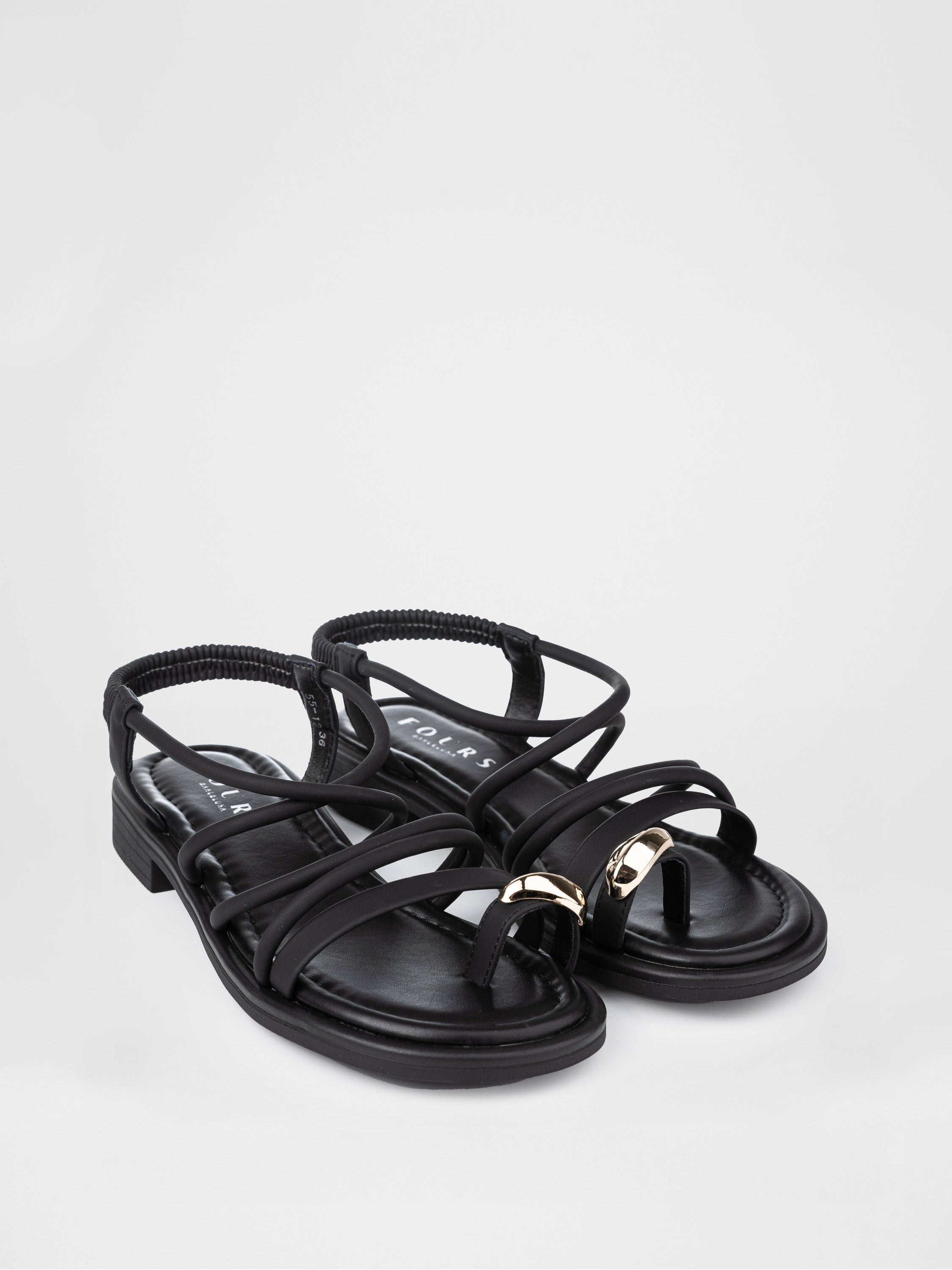Sandalias en color negro