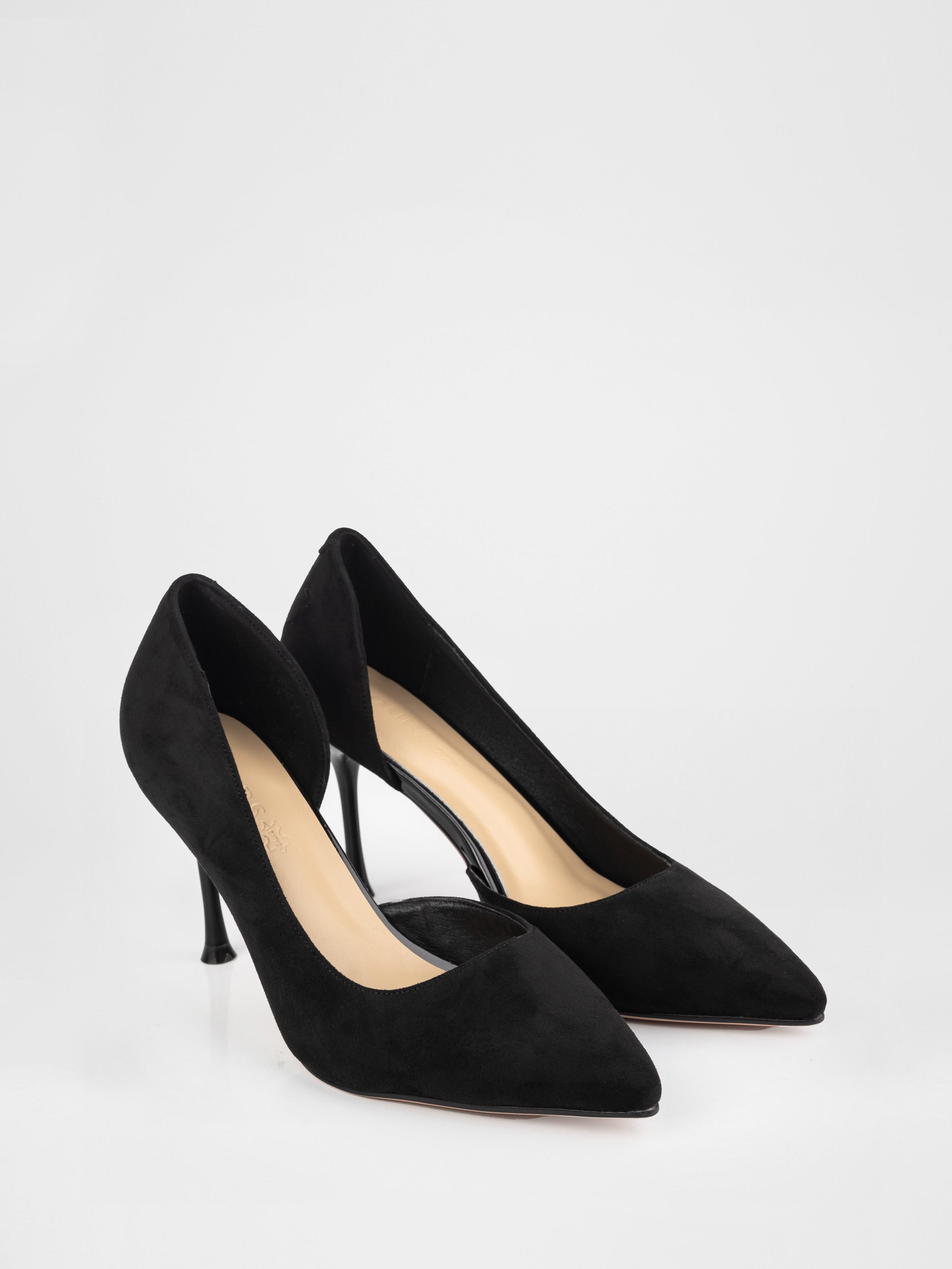 Black suede heeled pumps