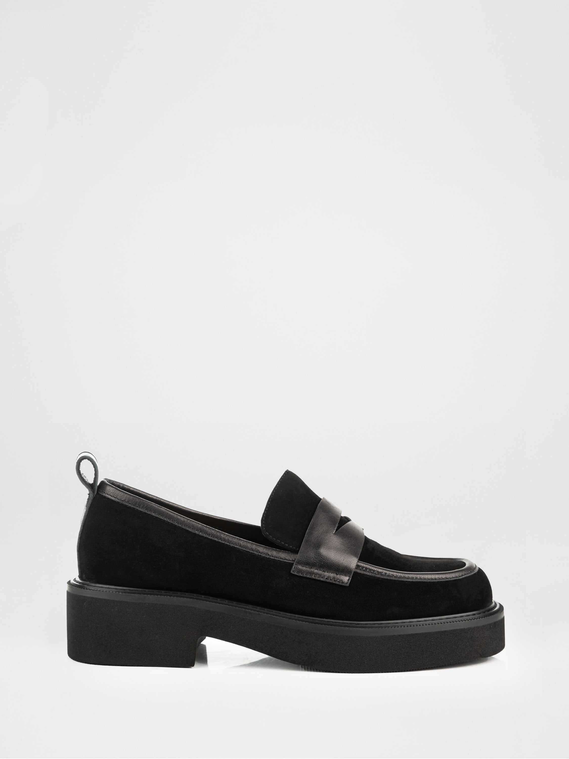 Suede loafers in black