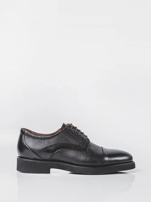 Zapatos de hombre en color marrón oscuro