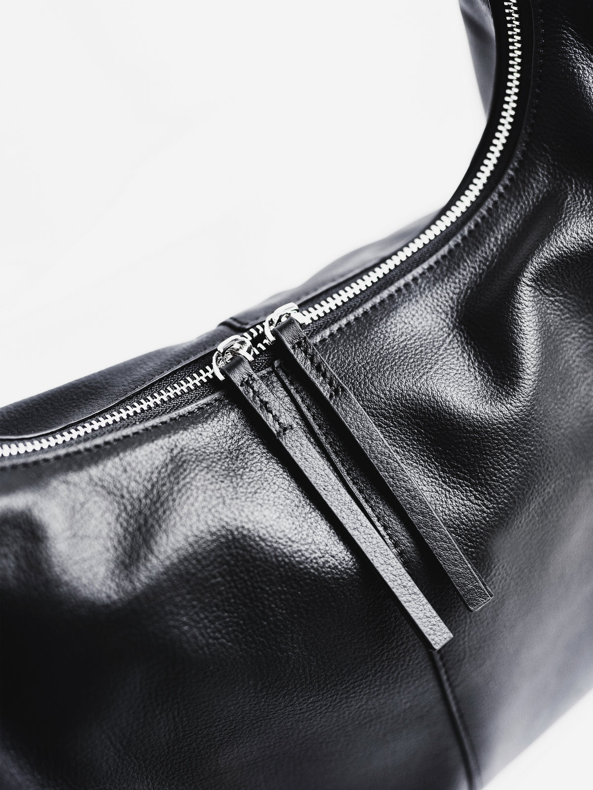 The Daily Muse Leather Bag - Black