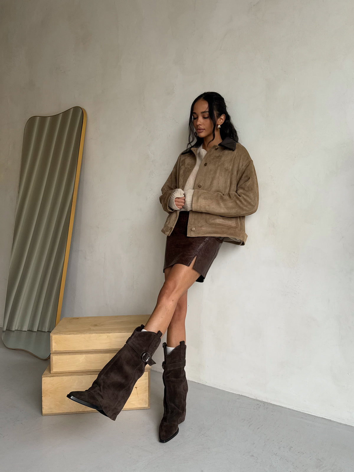 Fours leather boots