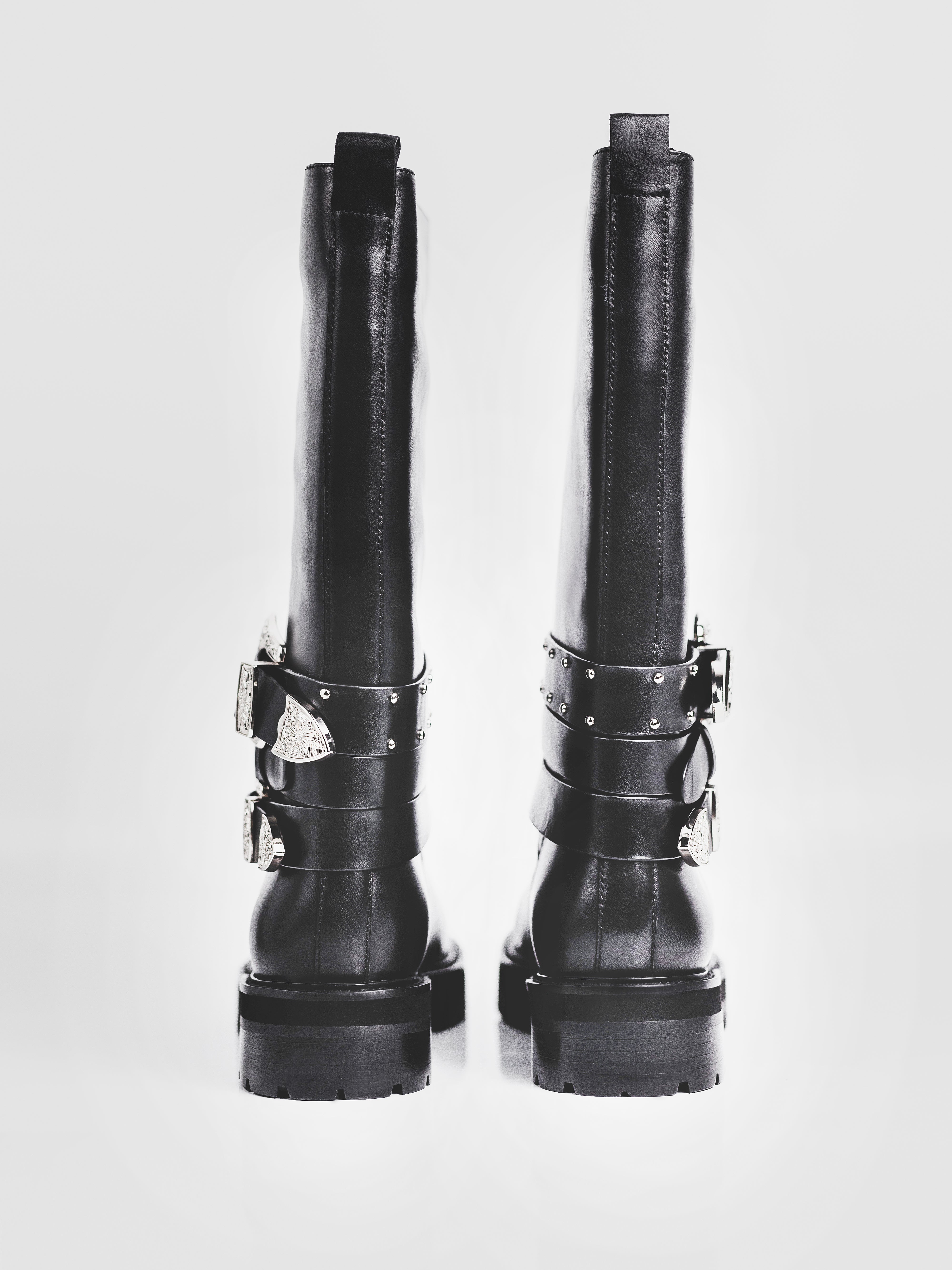 Las botas de cuero trenzado Nora