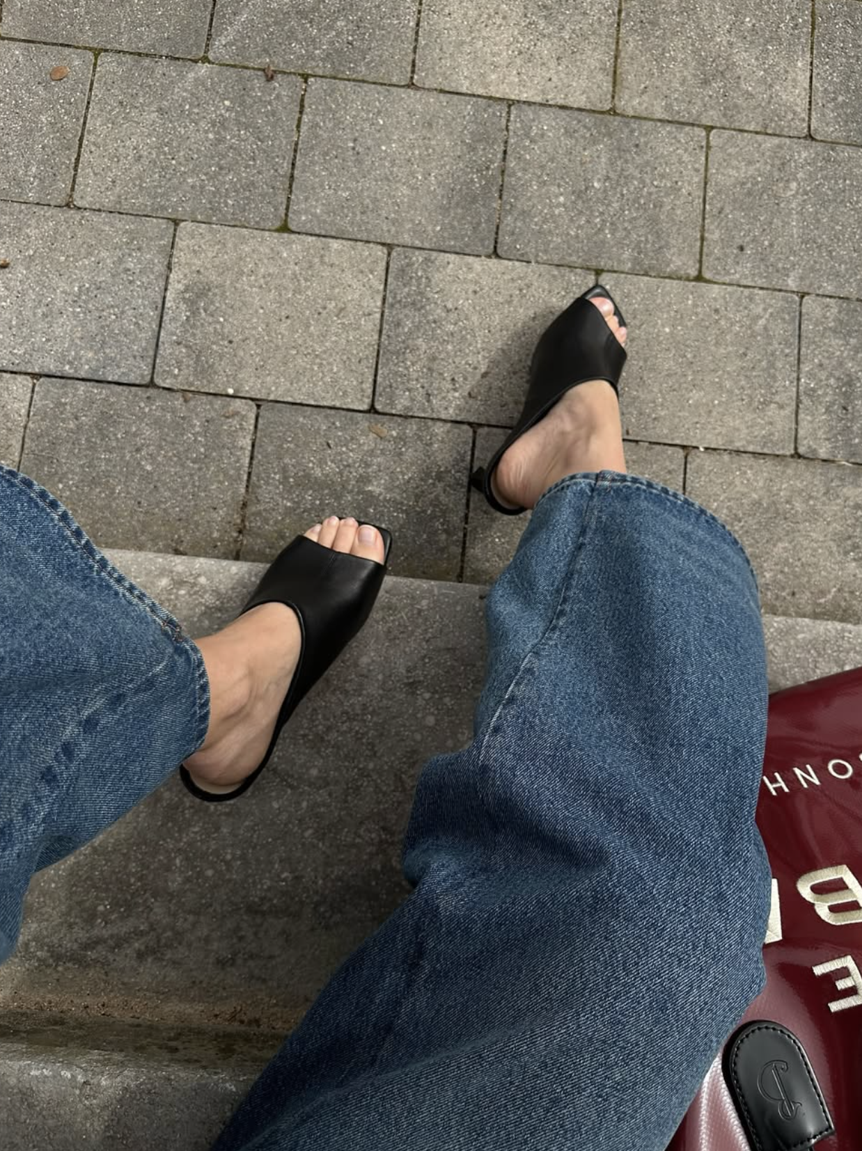 Zapato de tacón de piel