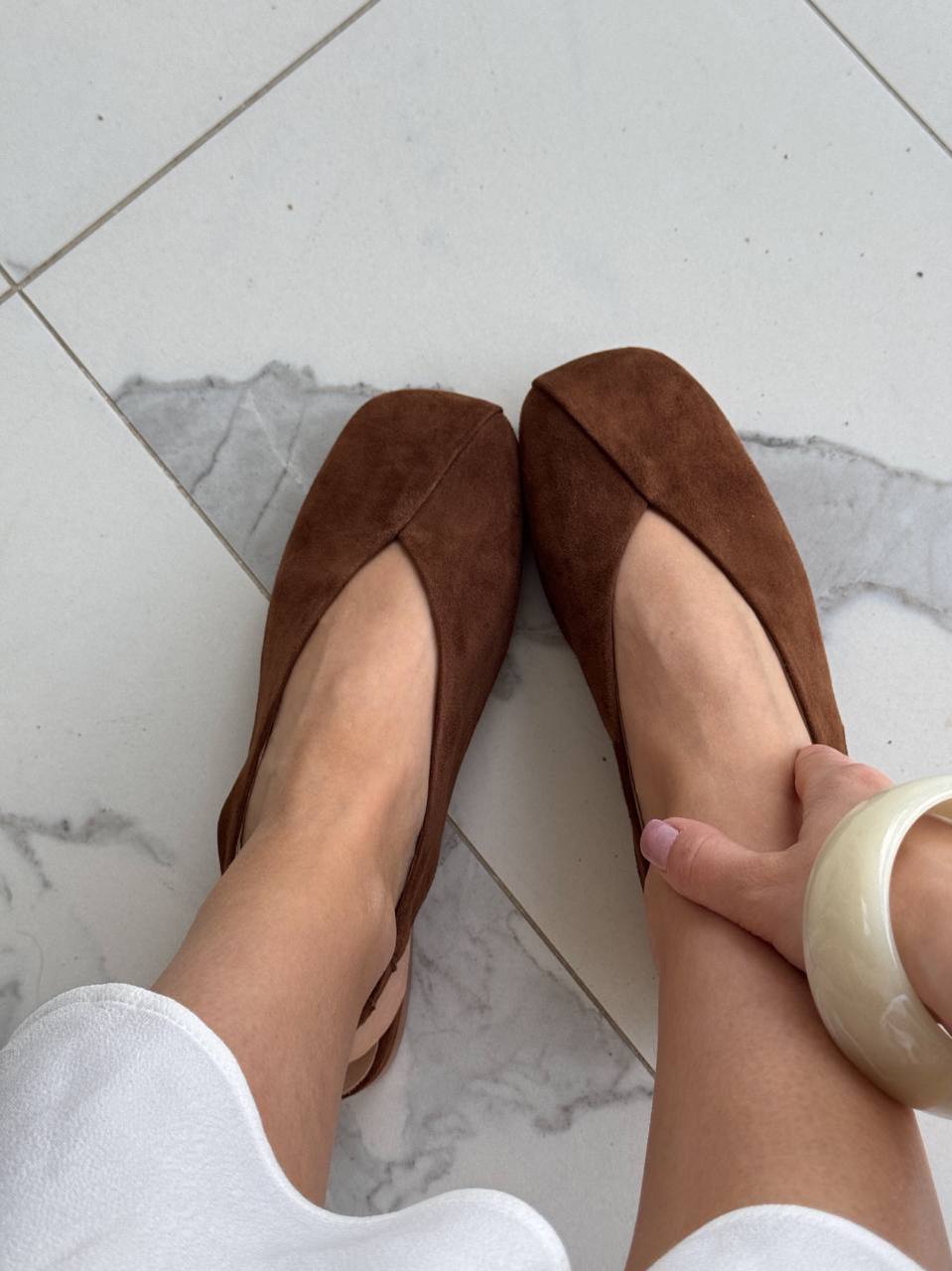 Slingbacks in chocolate color