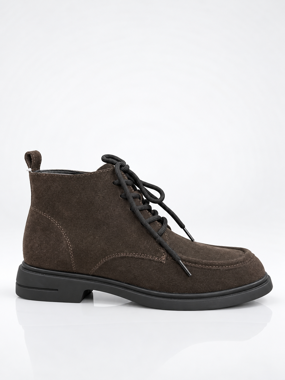 Botines de Ante Marrón Chocolate con Cordones