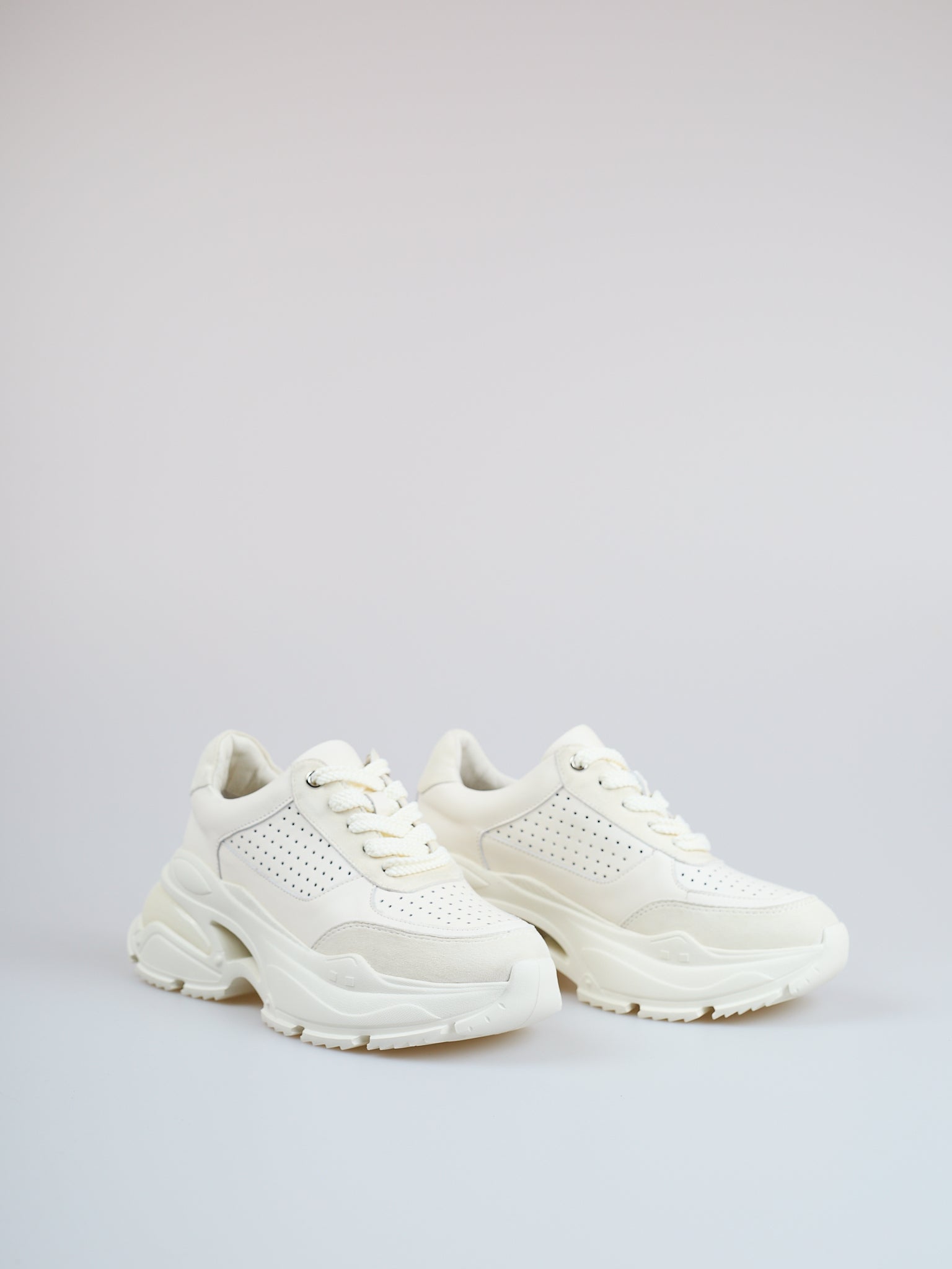 Zapatillas blancas alpinas