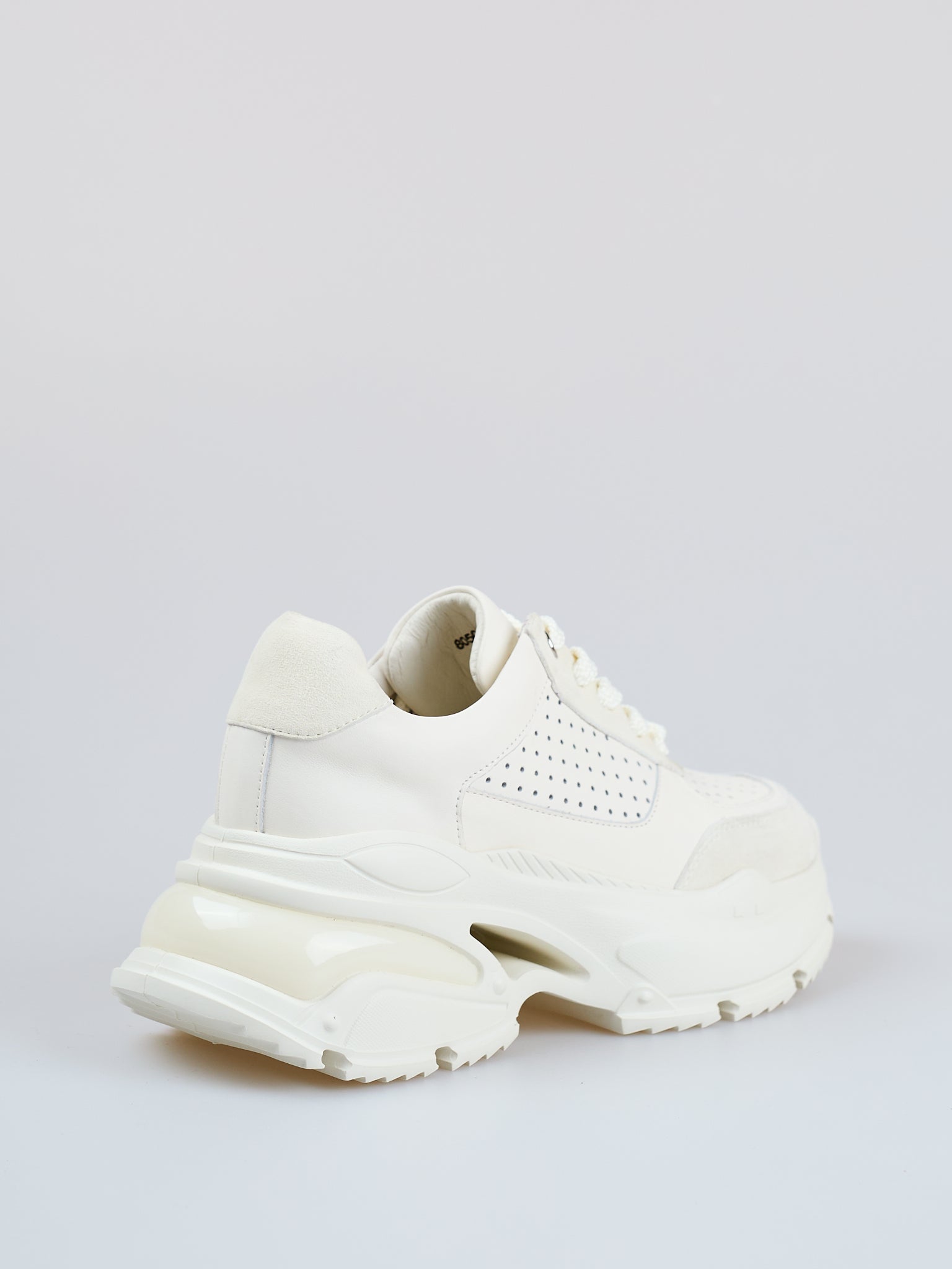 Zapatillas blancas alpinas
