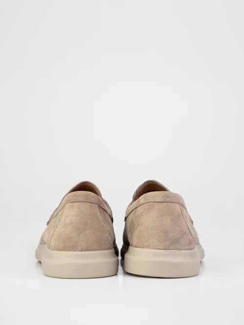 Mocasines de ante en color beige