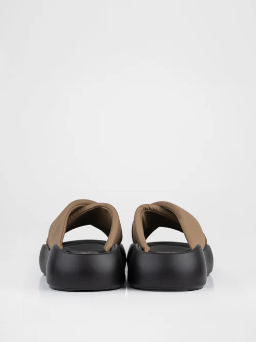 Chanclas Sabo en color caqui