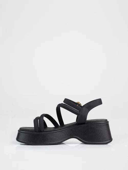 Sandalias de plataforma con tejido en color negro