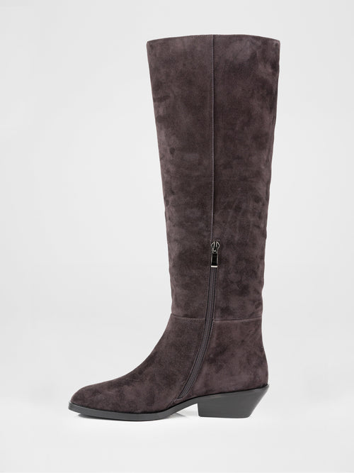 Botas altas de ante chocolate con forro de piel