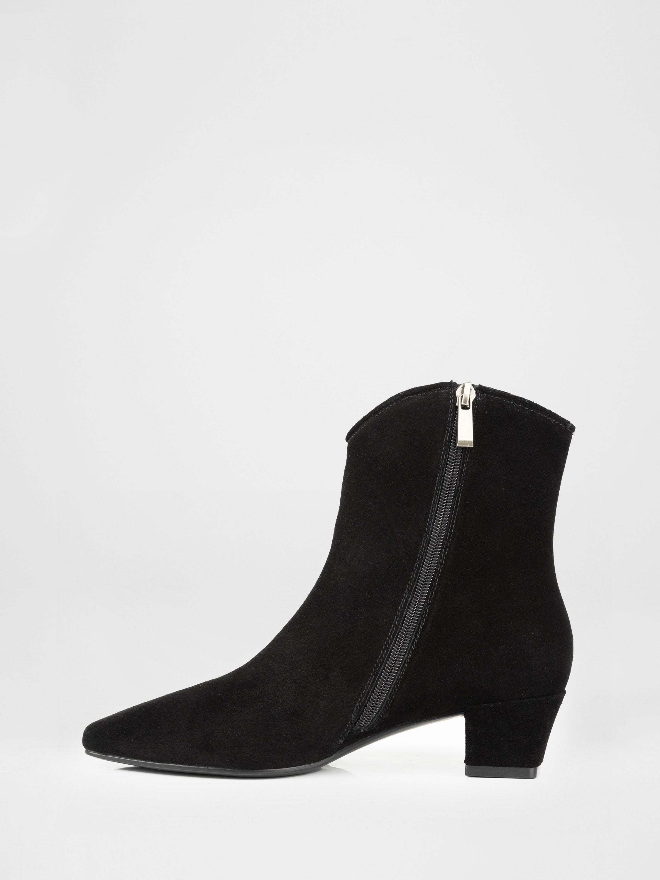 Suede ankle boots in black