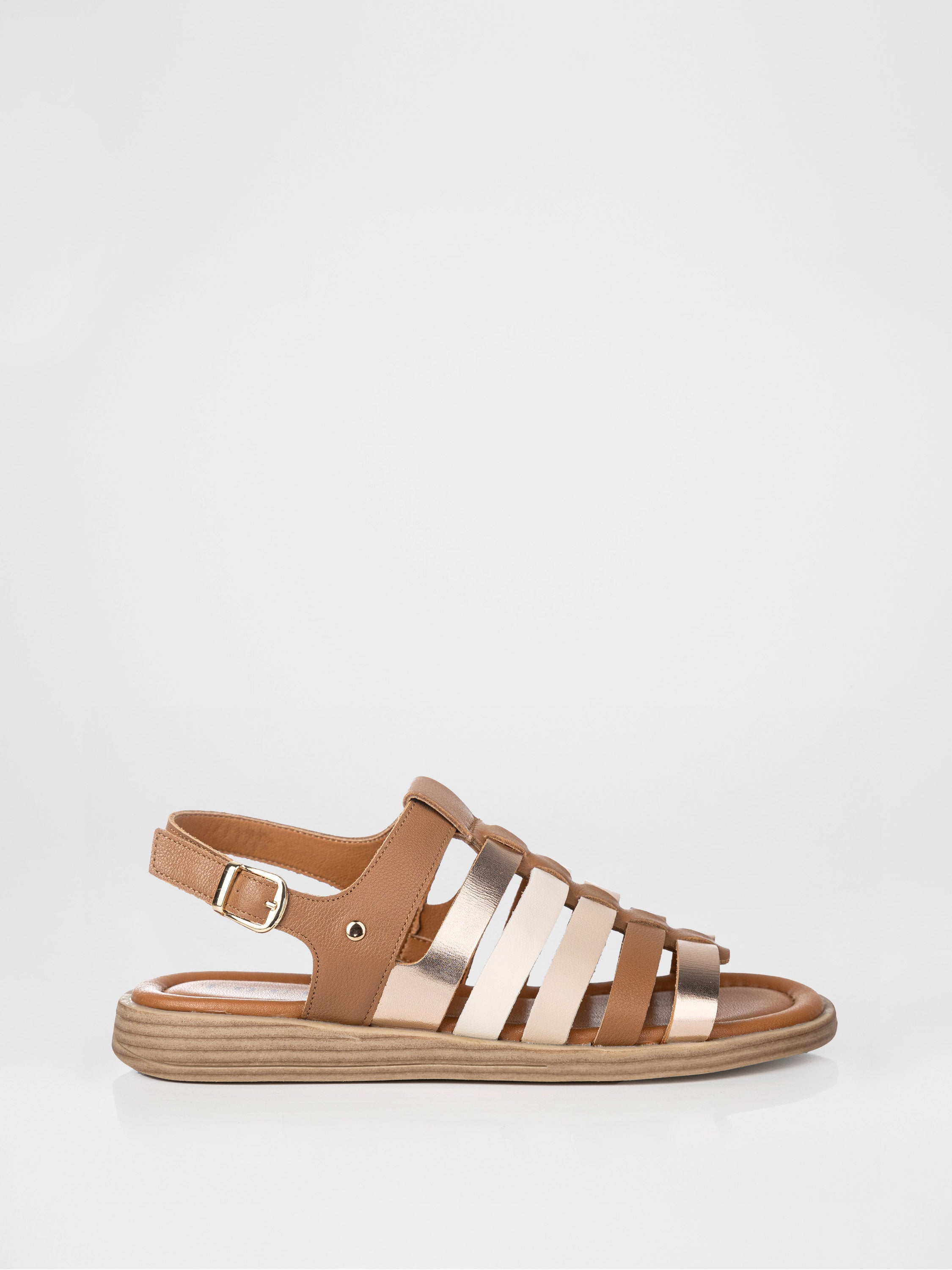 Braided sandals in brown