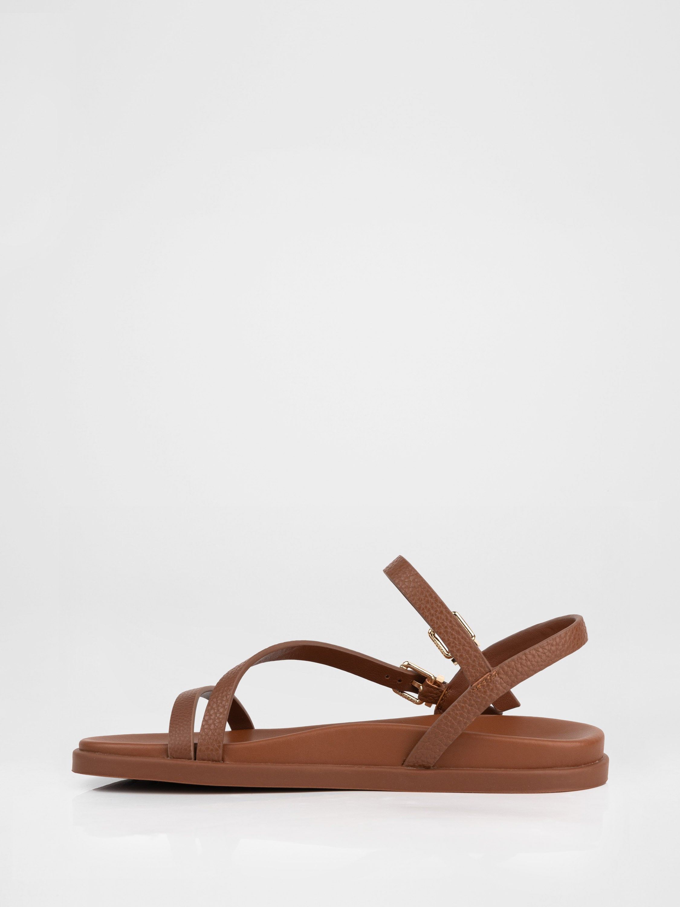 Leather sandals with thin straps