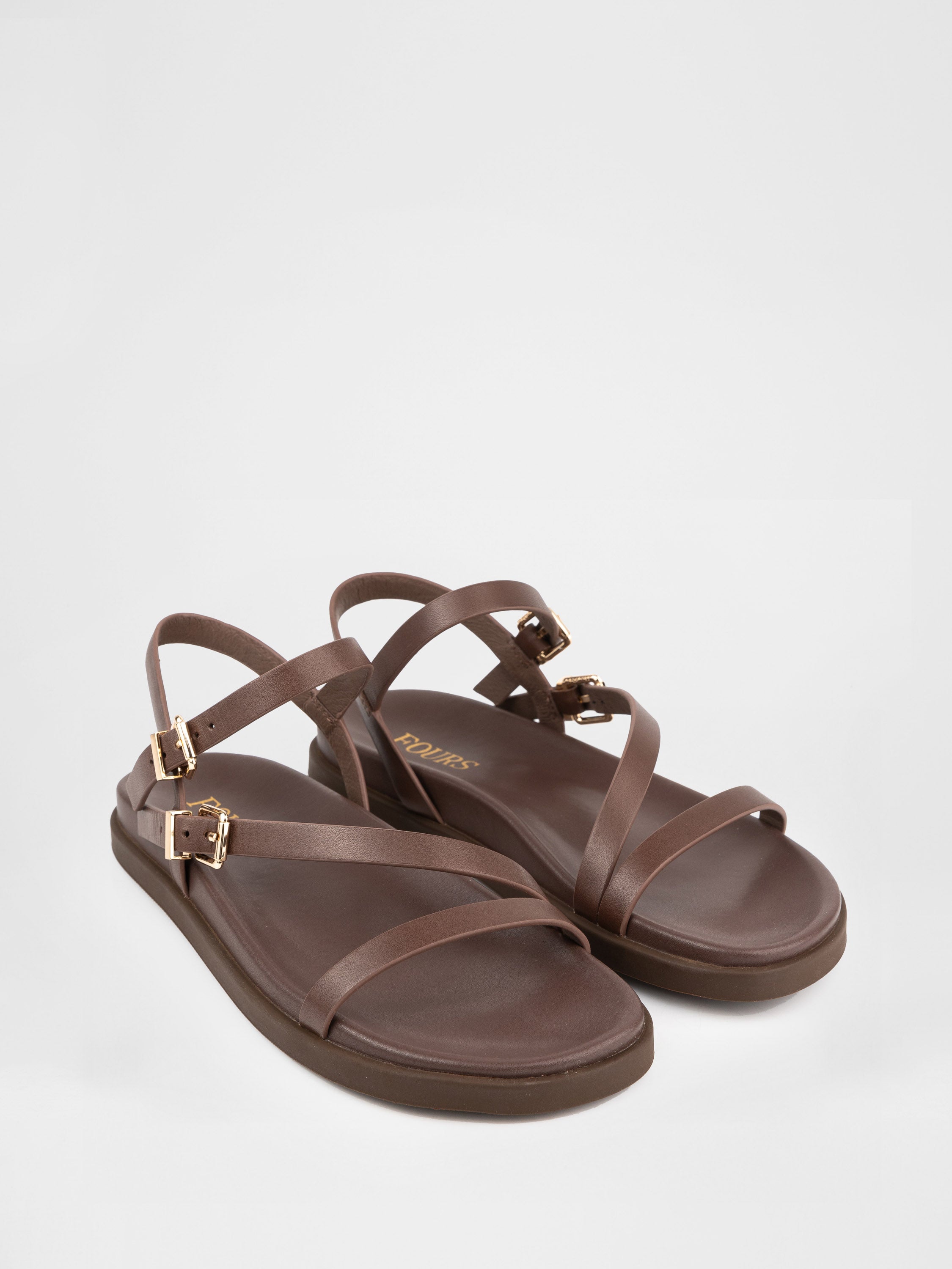 Leather sandals with thin straps