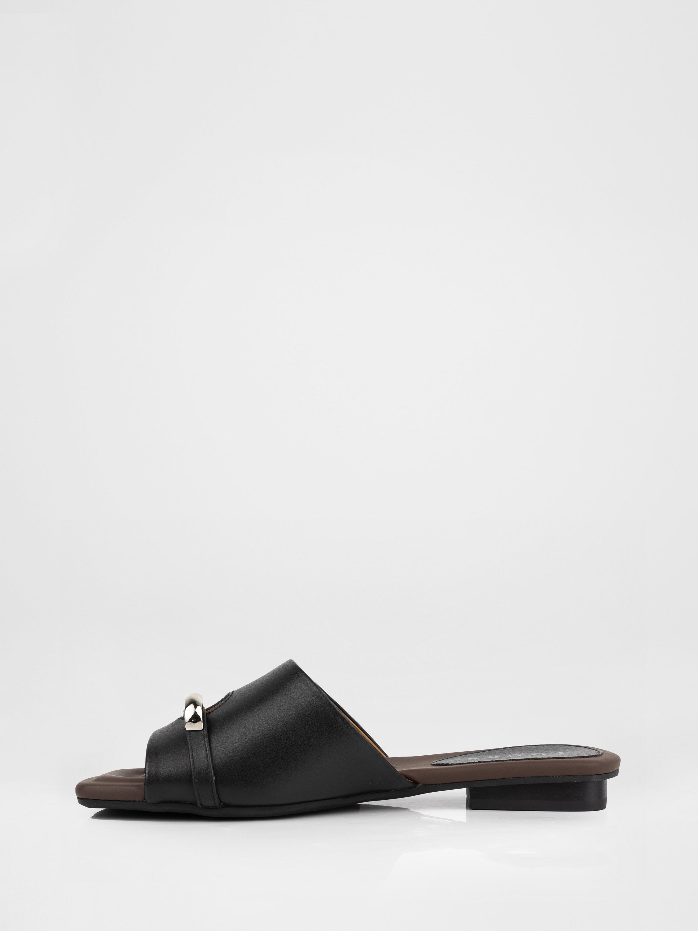 Genuine leather clogs with a decorative metal insert