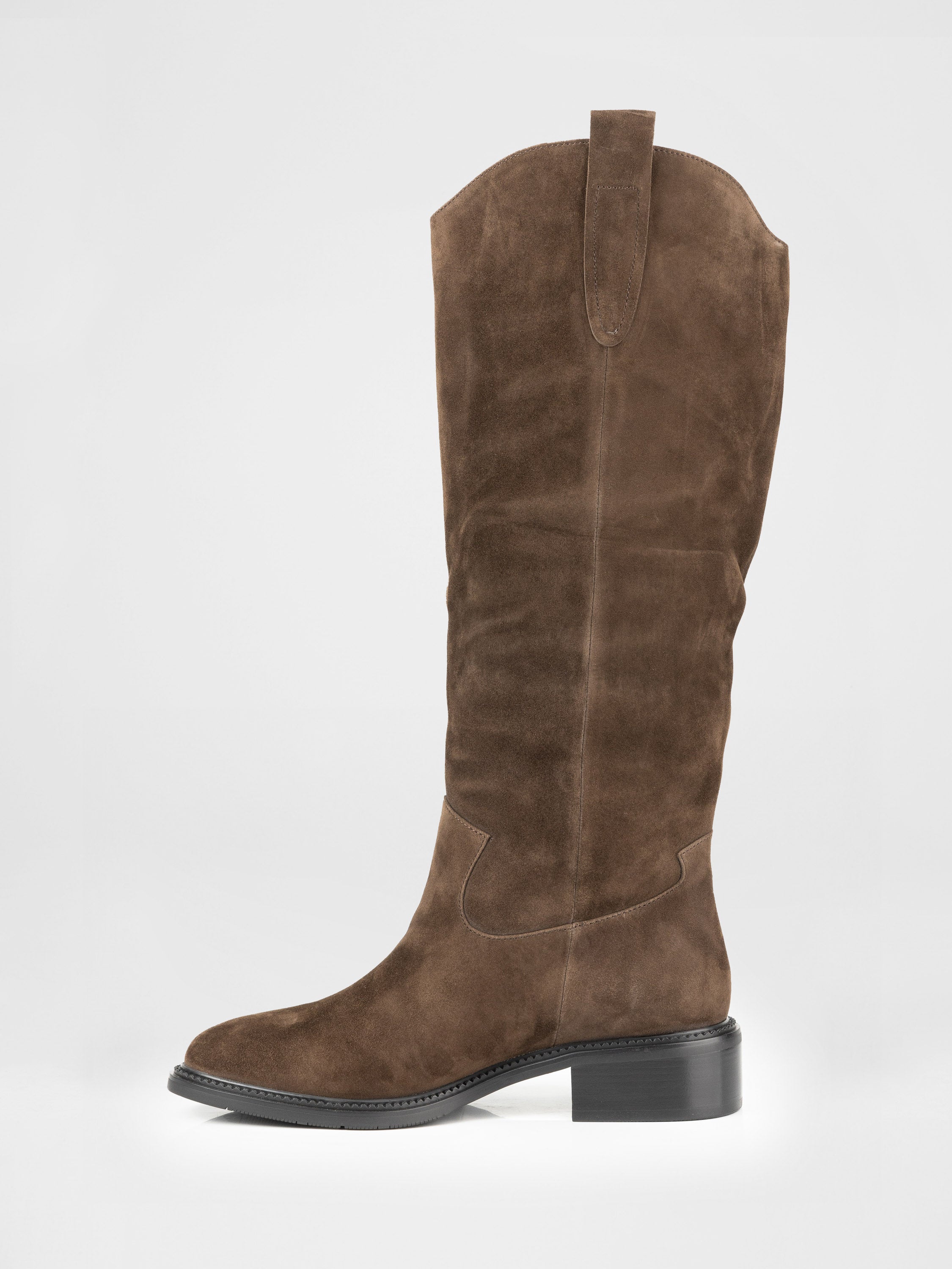 Suede choboti at the brown coloree