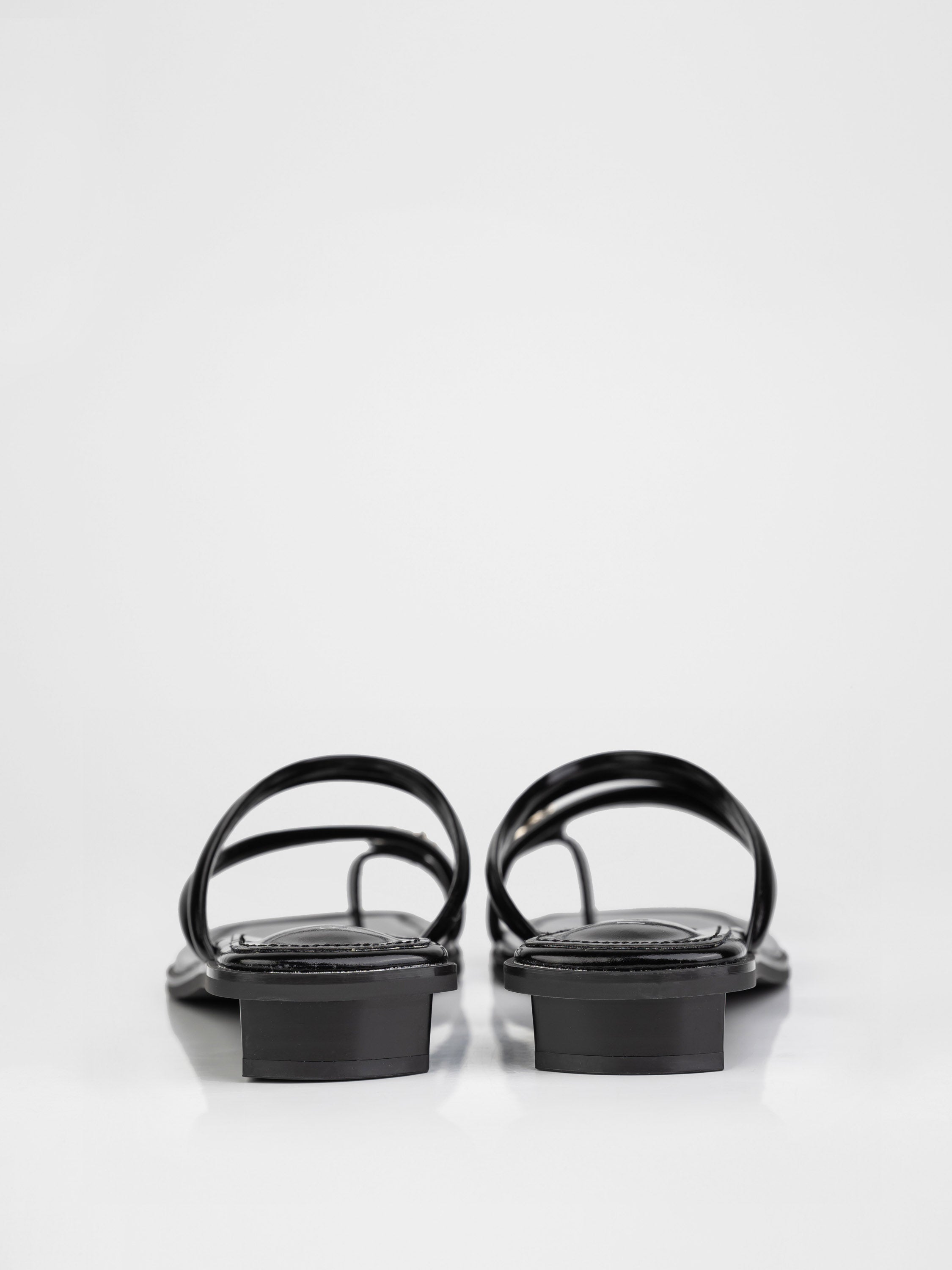 Sabo flip-flops in black color decorated with stones