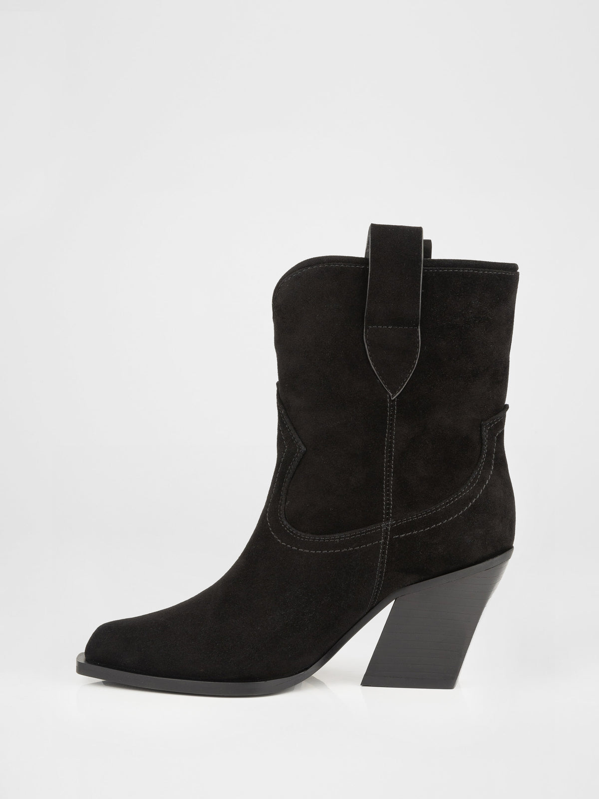 Botas cowboy de ante negro con tacón geométrico