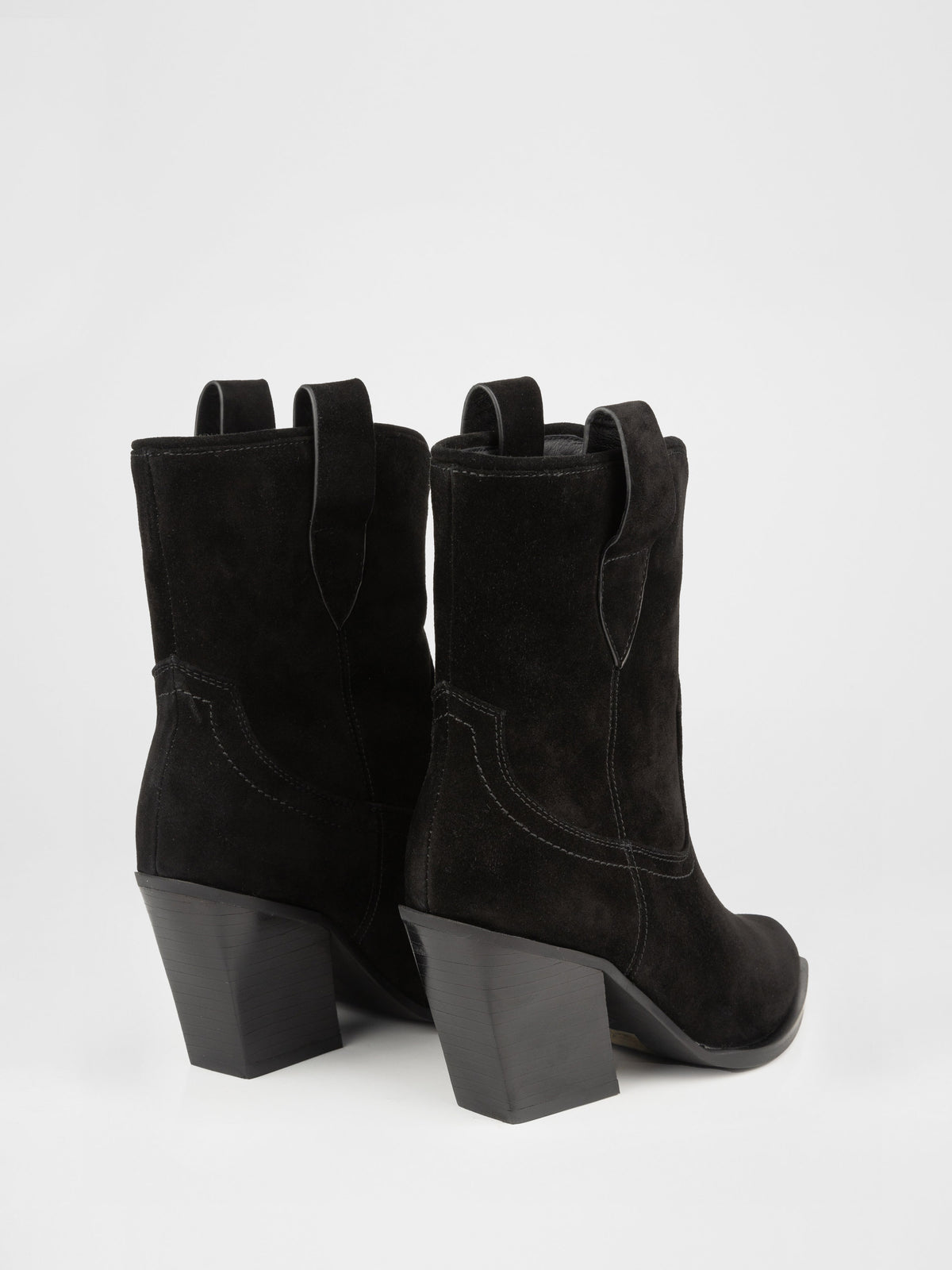 Botas cowboy de ante negro con tacón geométrico