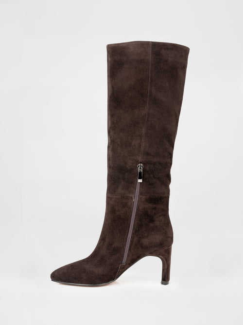 Botas de color chocolate intenso