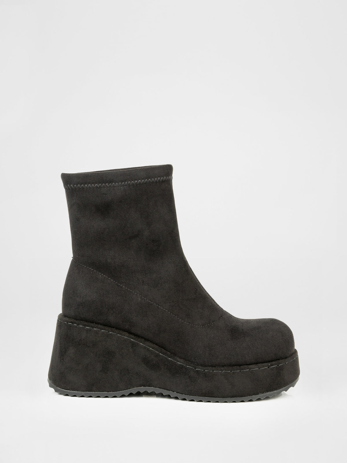 Botines de cuña y plataforma de ante negro