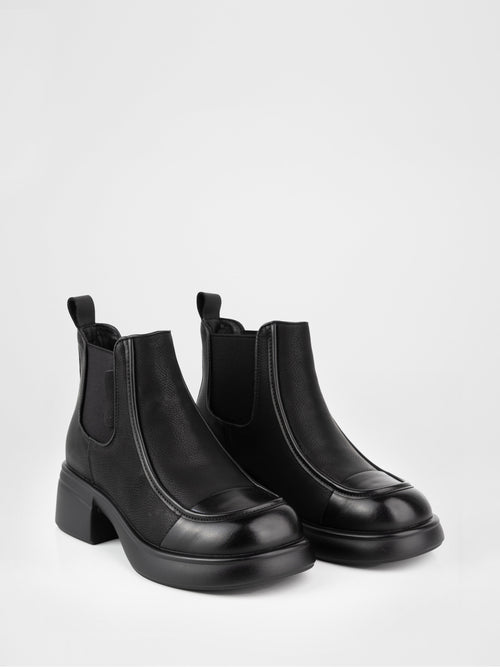 Botines Chelsea de piel negra
