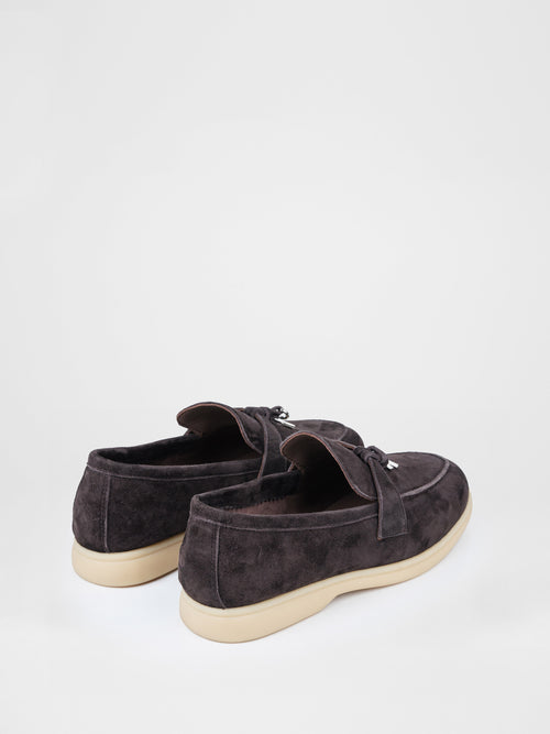 Mocasines de ante en color marrón oscuro