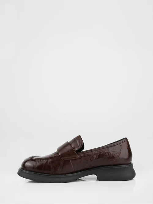 Leather loafers in dark brown color