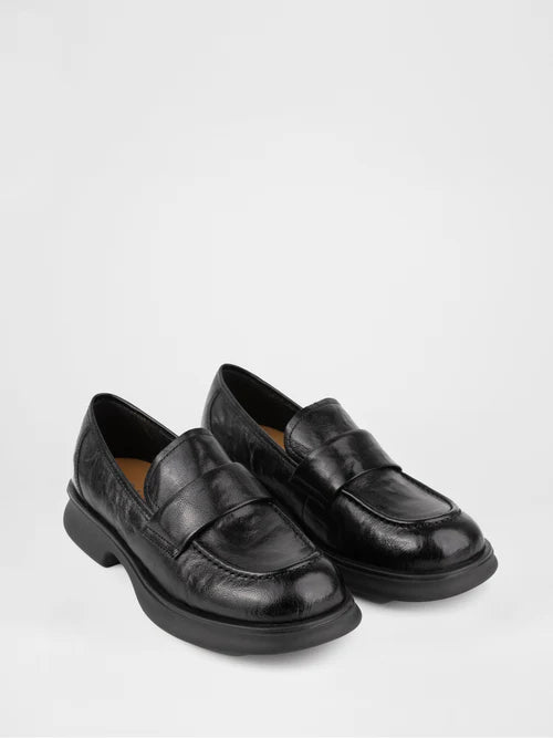 Leather loafers in black
