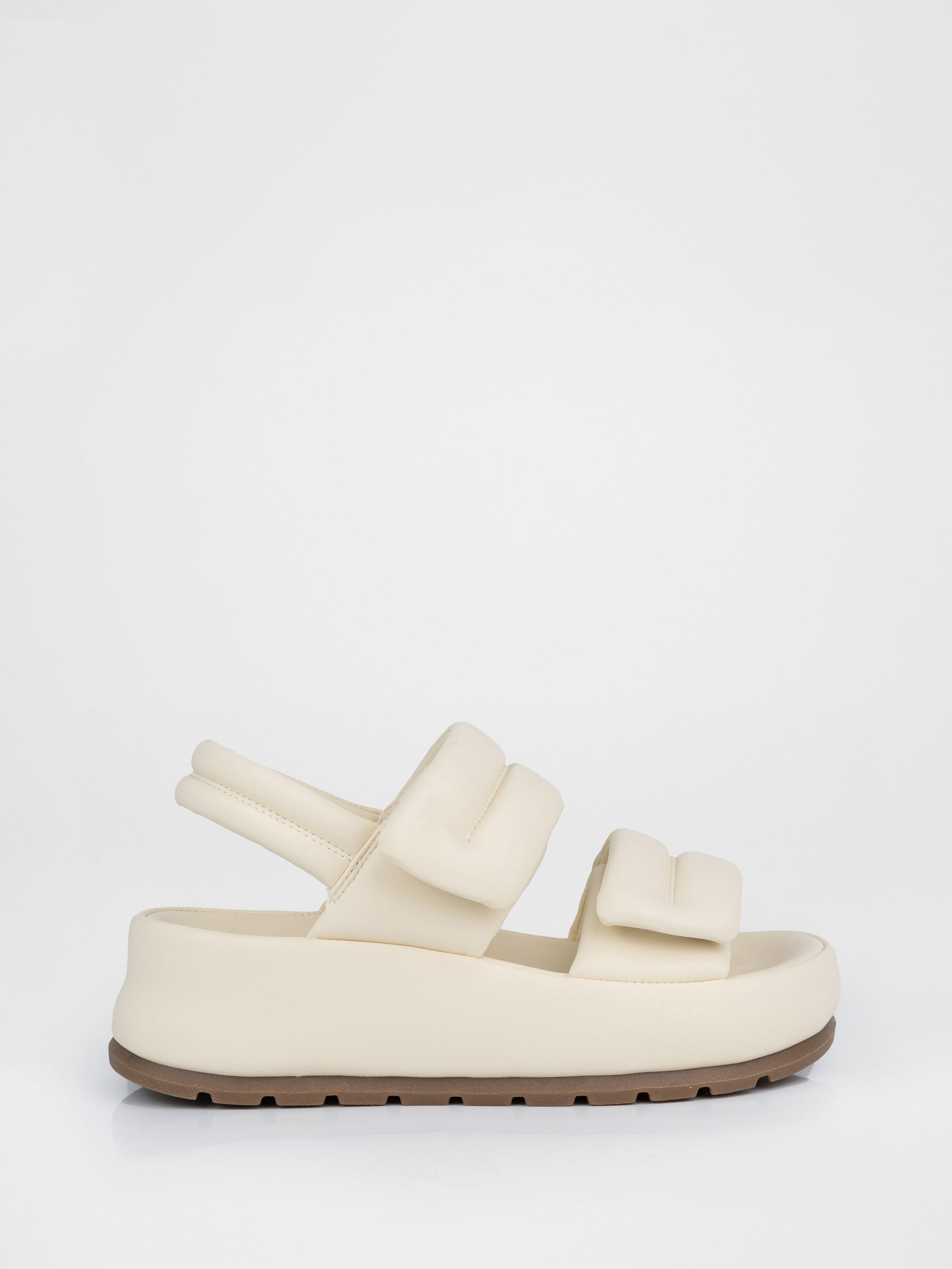 Milk-colored platform sandals