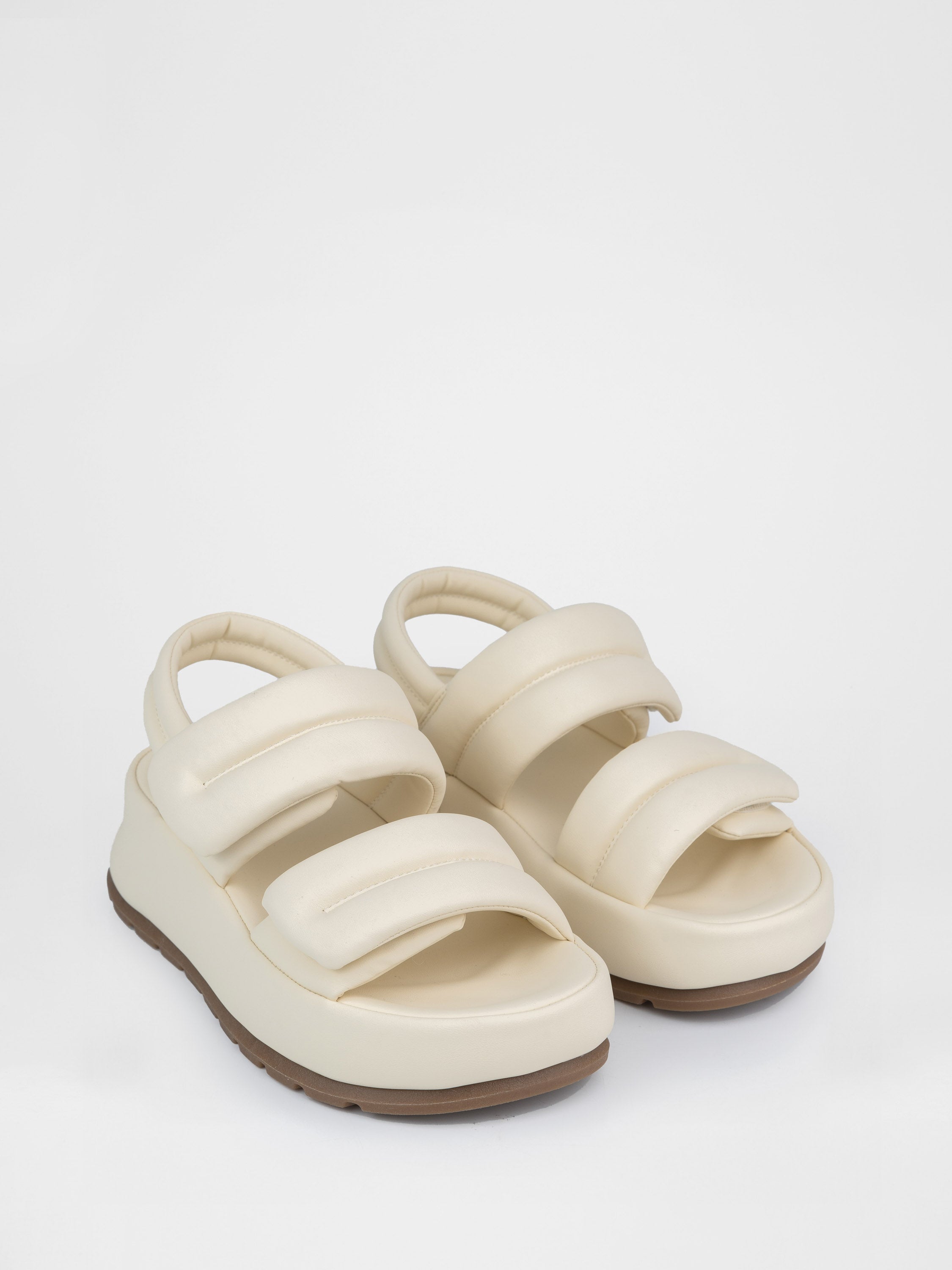 Milk-colored platform sandals