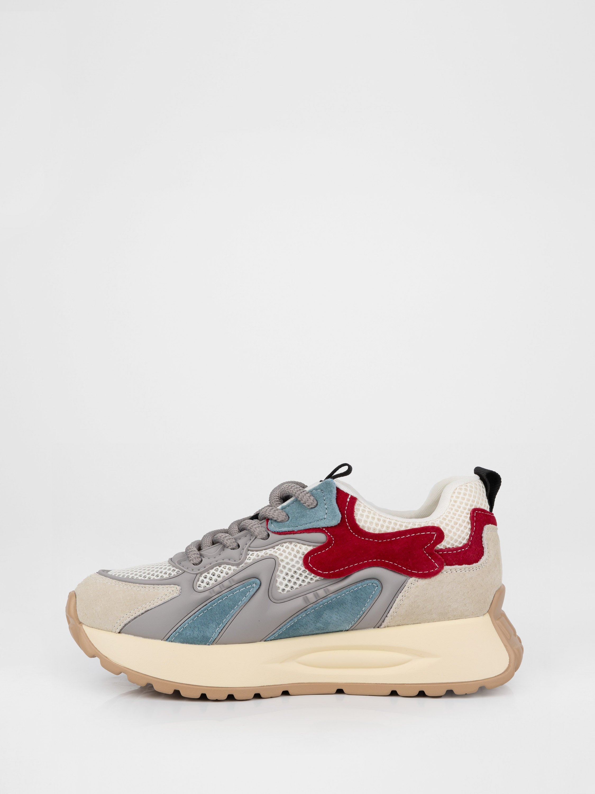 Women's sneakers with chunky soles