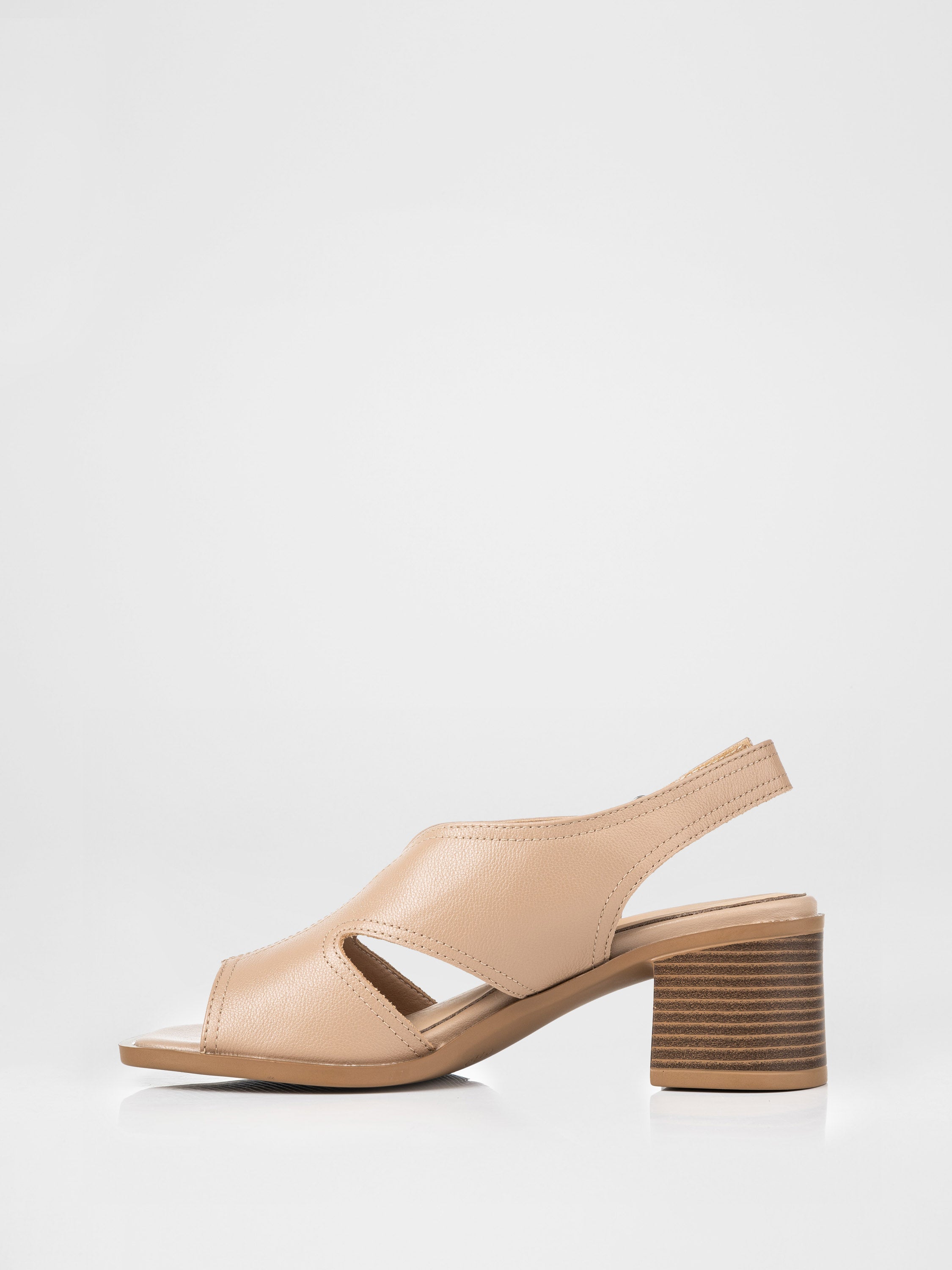 Sandalias de tacón beige